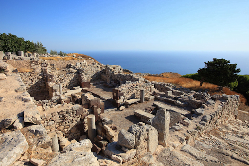 7 Must-Do Things in Santorini, Greece: Travel Guide 8 7 Must-Do Things in Santorini, Greece: Travel Guide